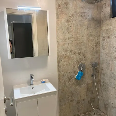 Dionysus Building Apartament