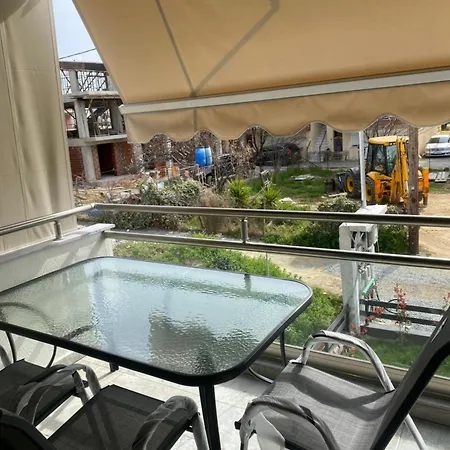 Dionysus Building Apartament Ofrínion