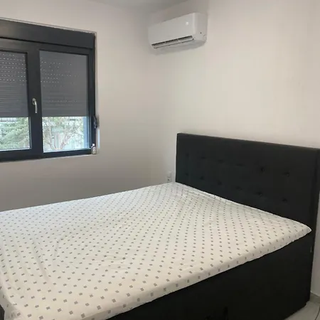 Dionysus Building * Ofrínio