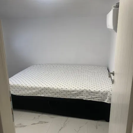 Dionysus Building Apartman Ofrínio