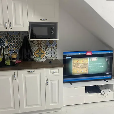 Apartament Dionysus Building Ofrínion