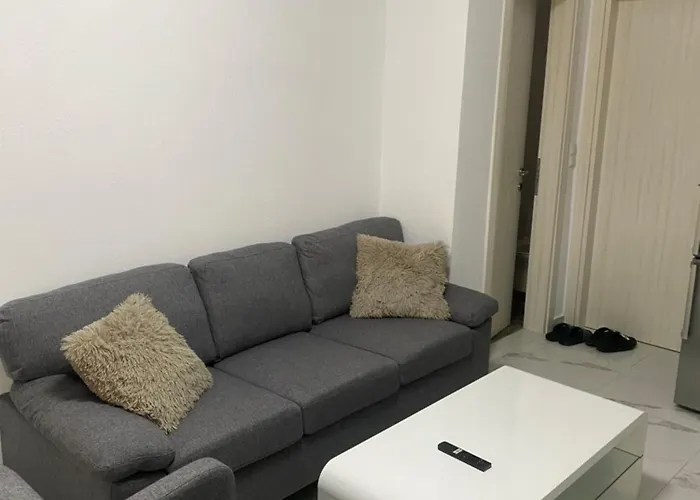 Dionysus Building 公寓 *