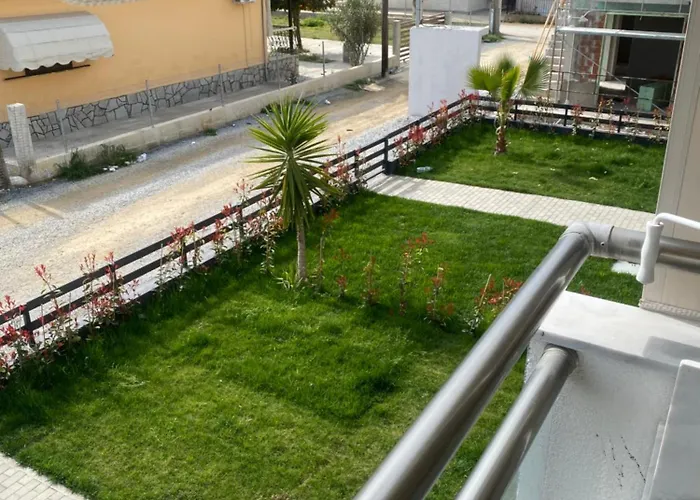 Dionysus Building * Ofrínion