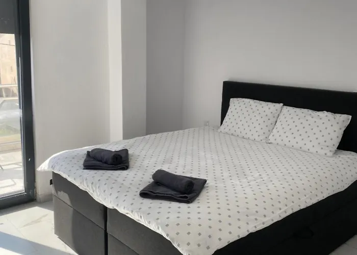 Apartament Dionysus Building Ofrínion